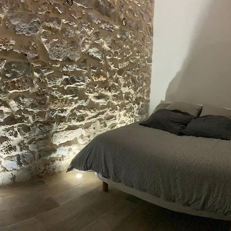 Les Arcs-sur-Argens Jolie Appartement En Plein Centre Du Village מראה חיצוני תמונה